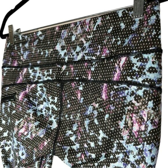 Lululemon Top Speed Cropped Floral Leggings Size 8 - Picture 9 of 16